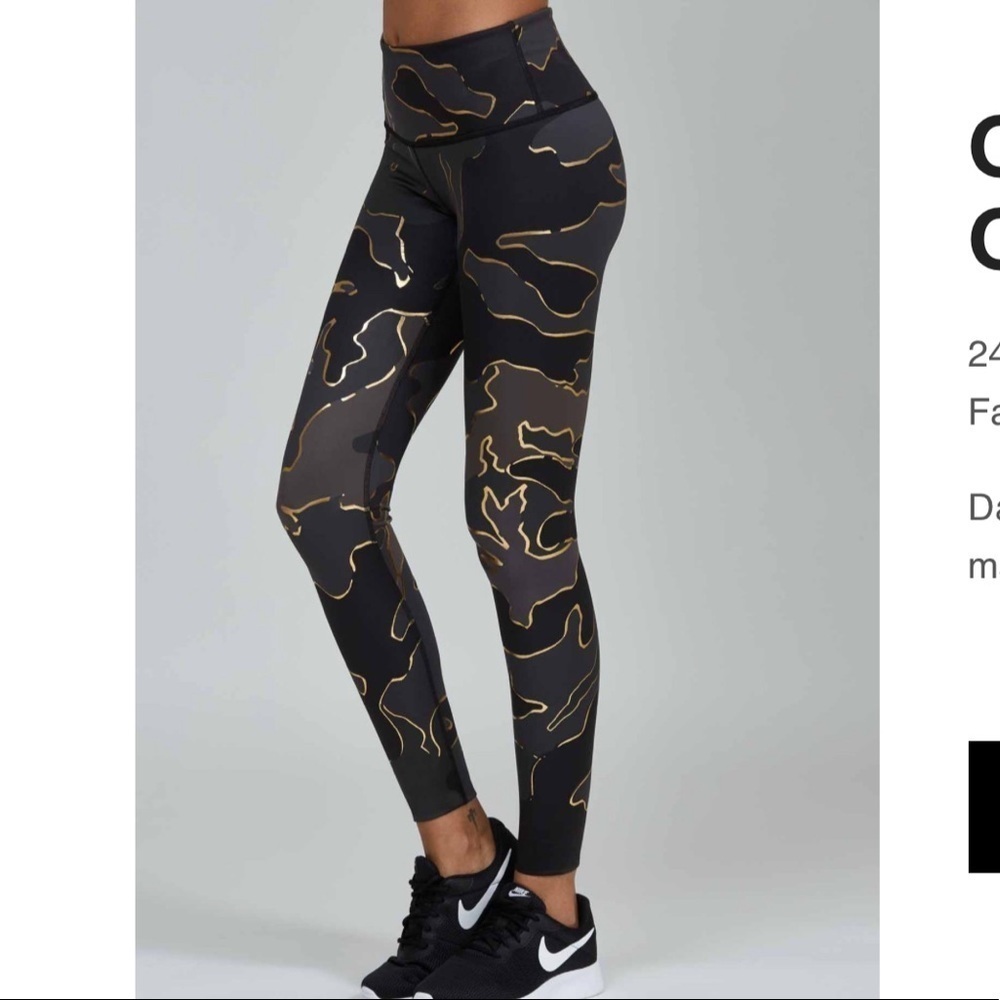 Noli Yoga Black & Gold Guerra Liquid Studio Leggings